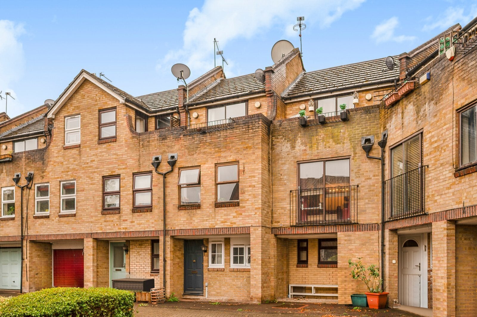 House Greenland Mews in Greater London