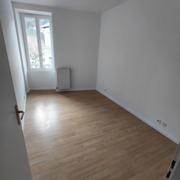 Flat Place de Stalingrad in Domène