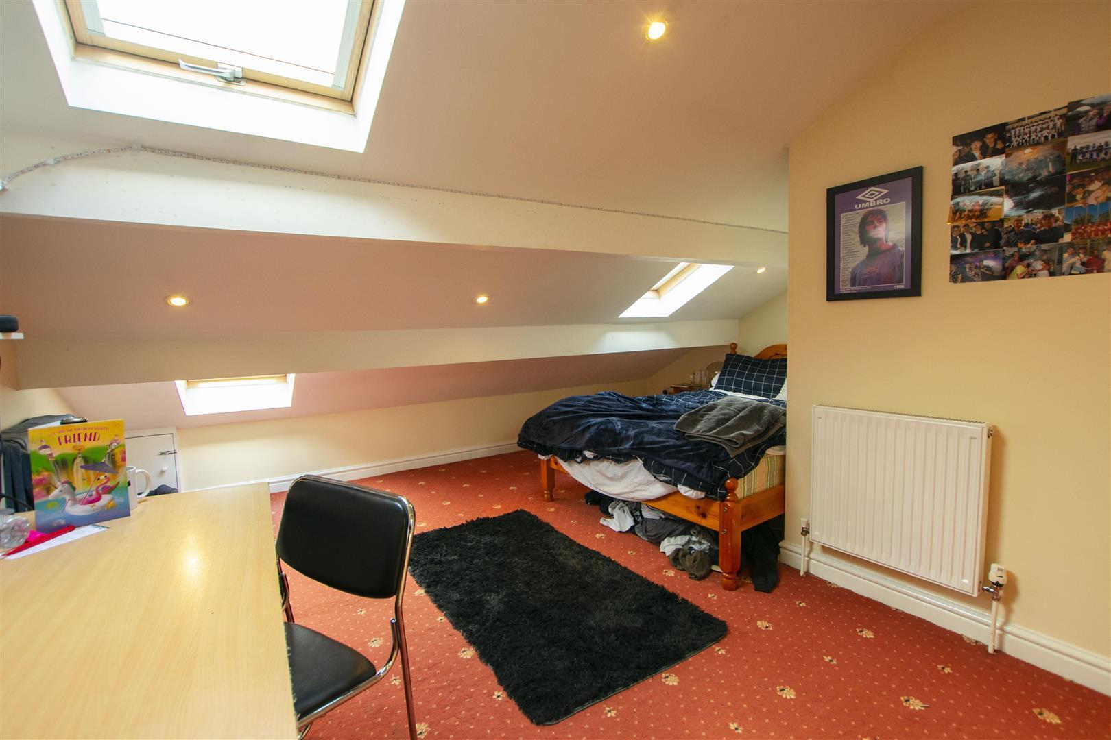 Flat Heeley Road in Birmingham