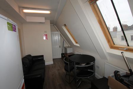 Room Spencer Street in Royal Leamington Spa