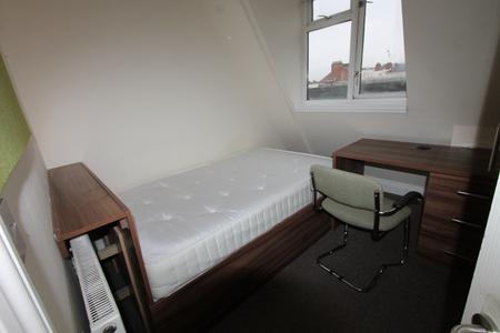 Room Spencer Street in Royal Leamington Spa