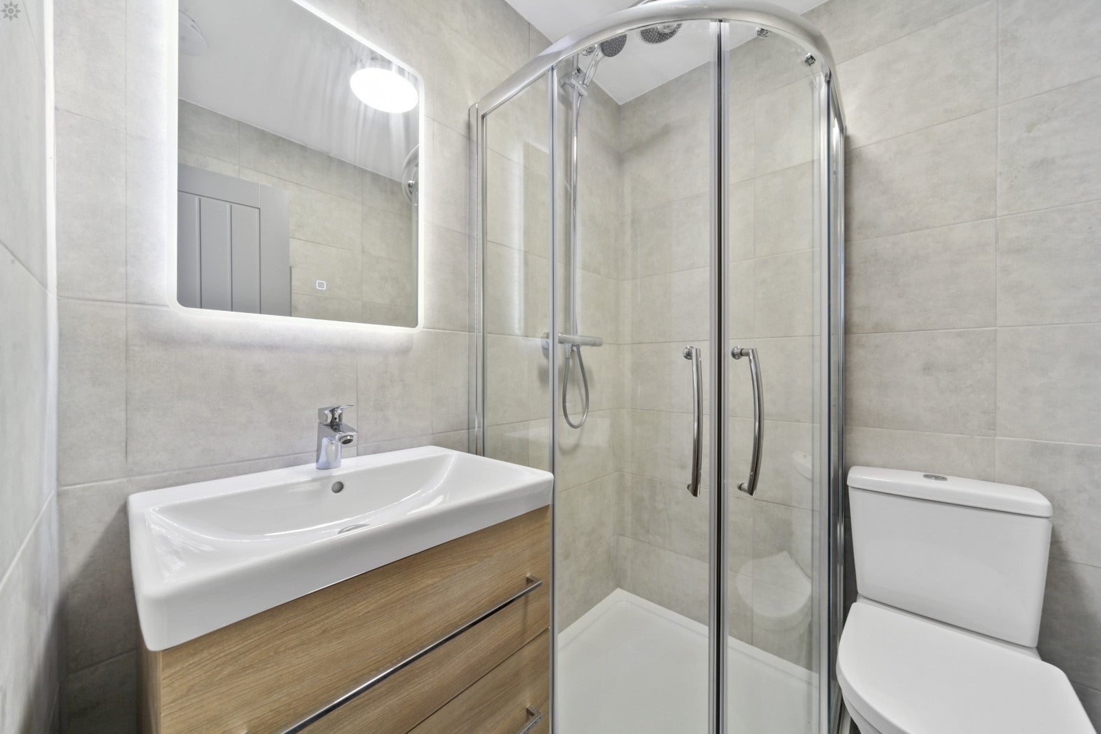 Room Berrymede Road in Greater London