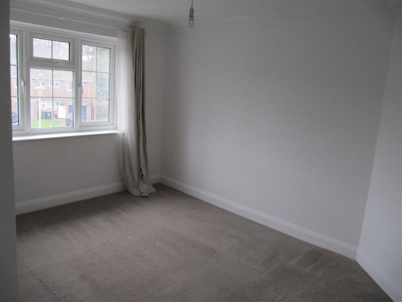 Flat Thornbridge Road in Iver Heath