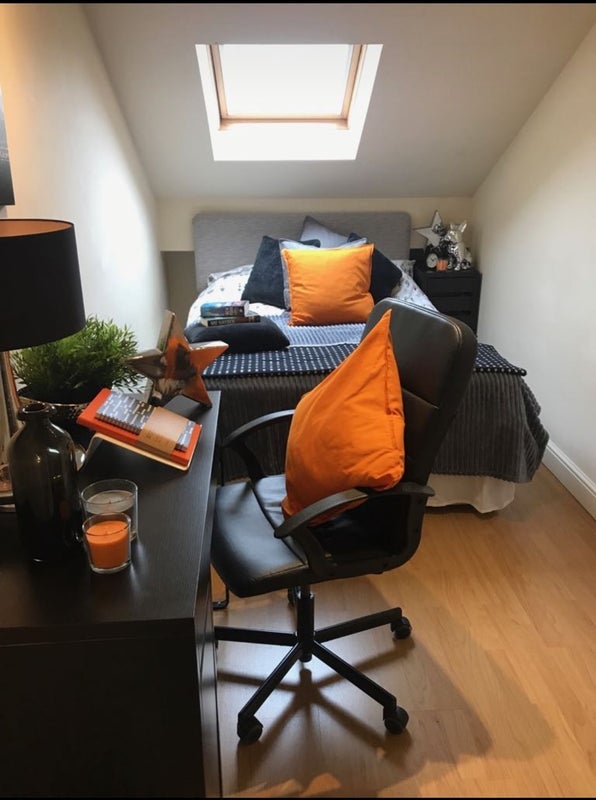 Room Lister Avenue in Bradford