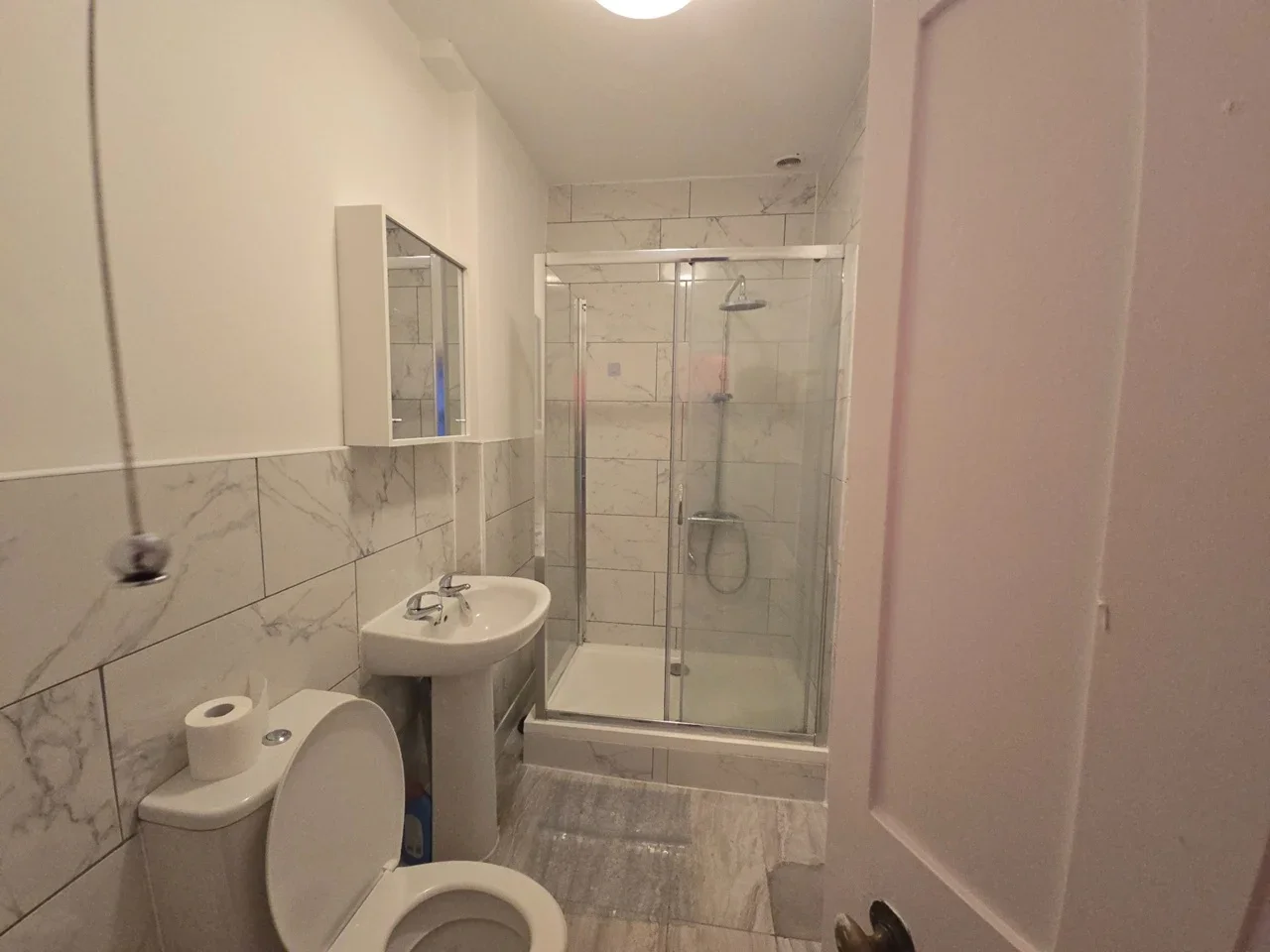 Flat Marchmont Road in Greater London