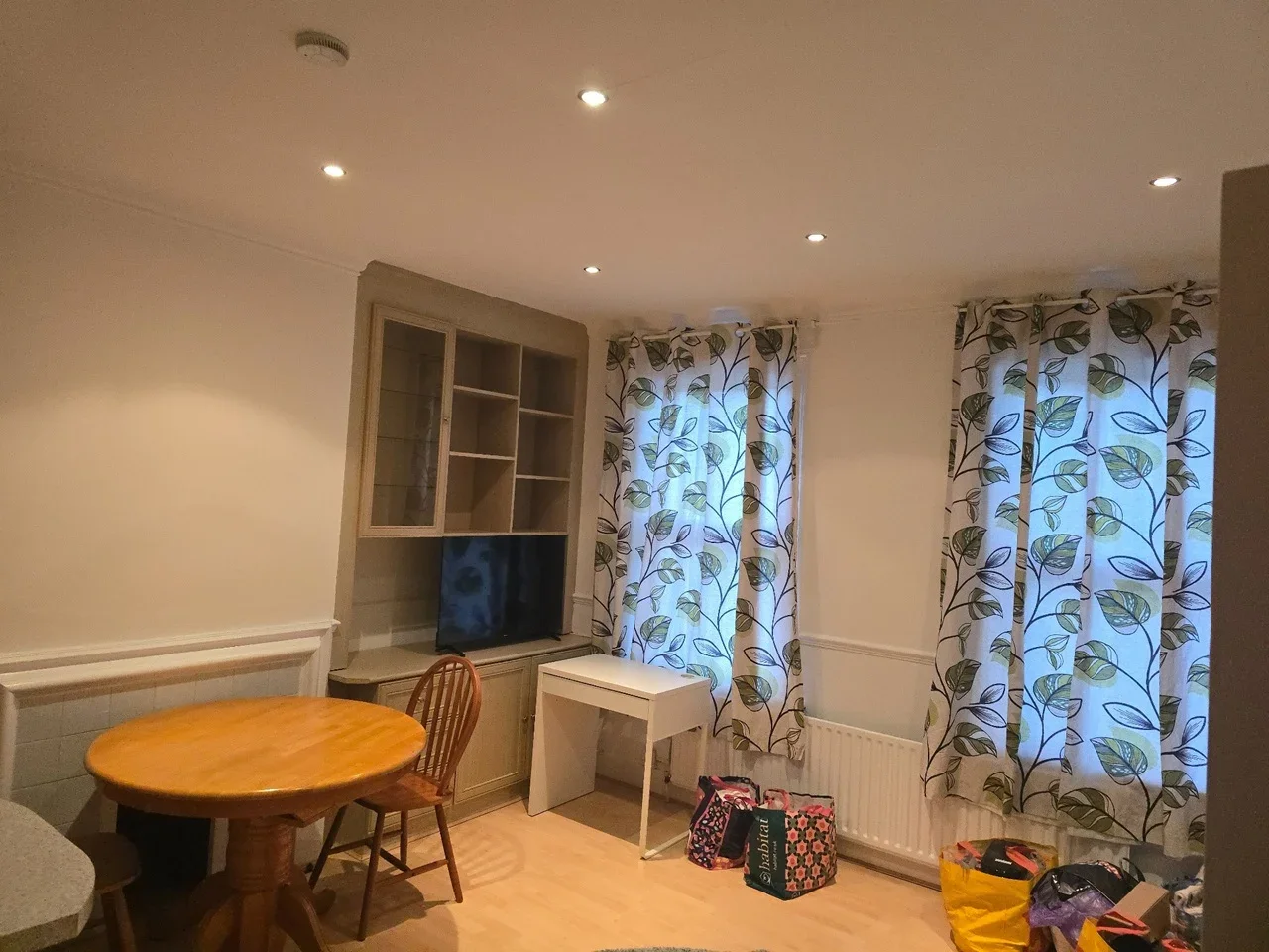 Flat Marchmont Road in Greater London