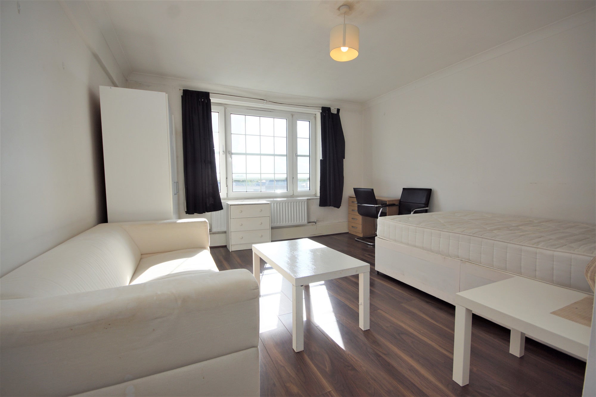 Flat Islip Street in Greater London