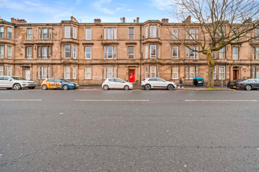 Flat Paisley Road West in Glasgow