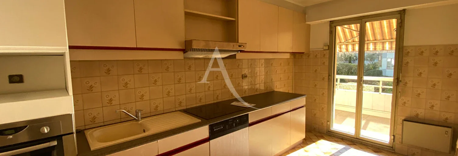 Appartement Avenue Jean Sebastien Barès à Nice