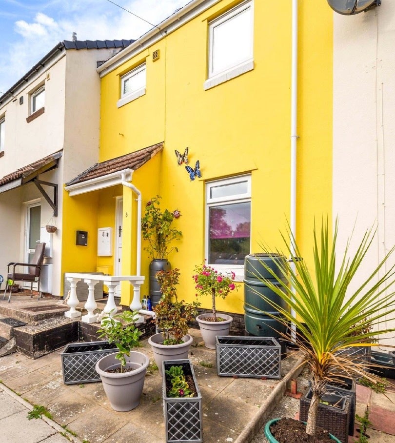 House Mill Close in Frome