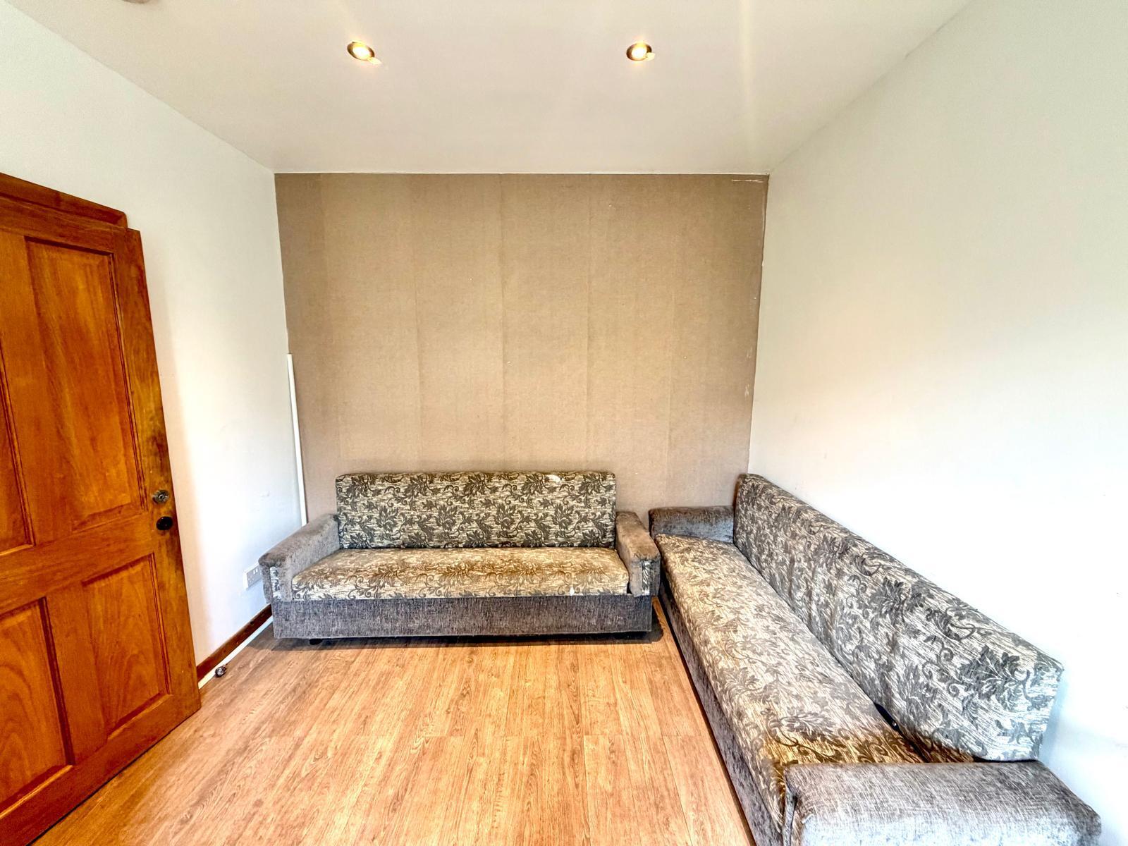 Flat Windsor Road in Greater London