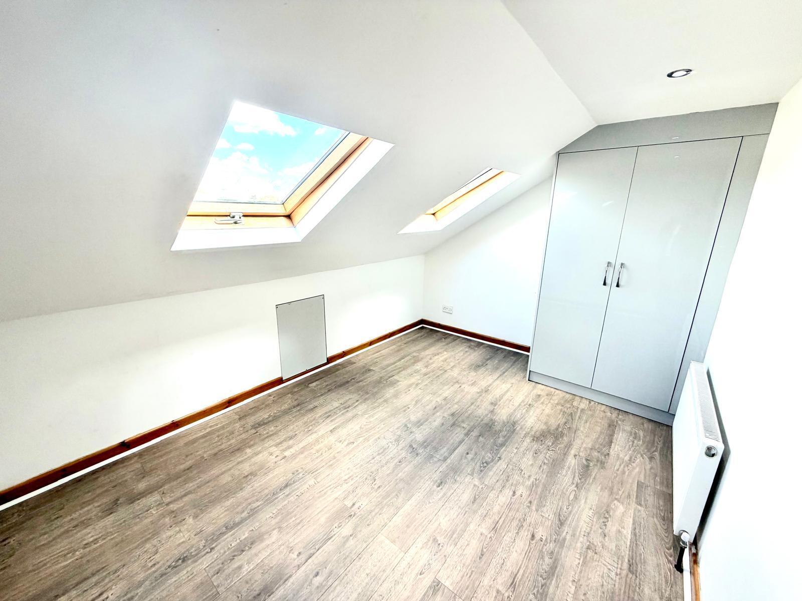 Flat Windsor Road in Greater London