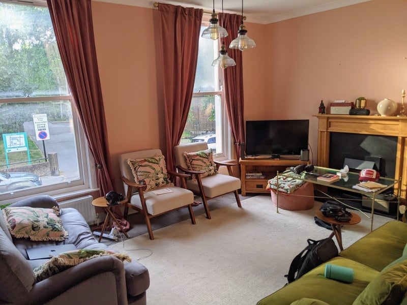 Room Kingsdown Road in Greater London