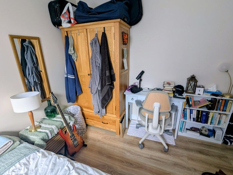 Room Kingsdown Road in Greater London