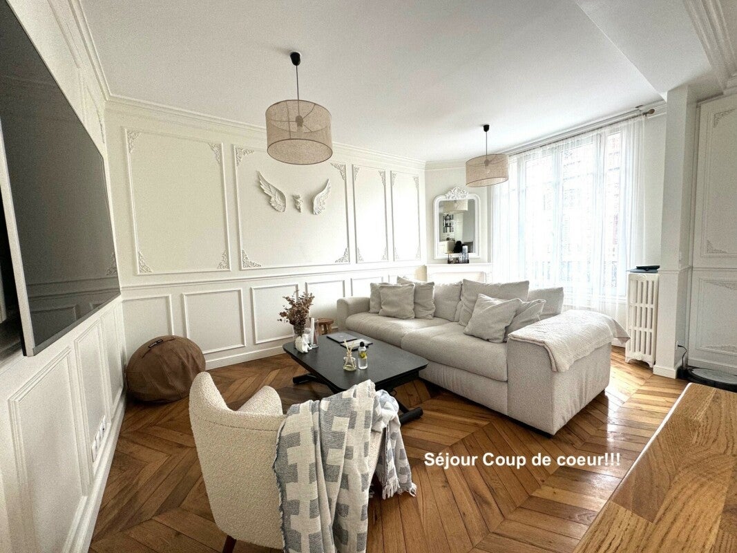 House Allée du Trésor Perdu in Les Pavillons-sous-Bois