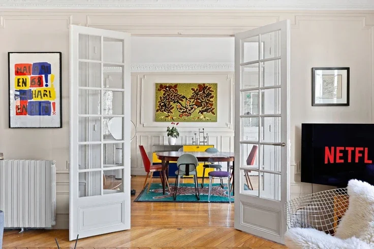 House Avenue de Versailles in Paris