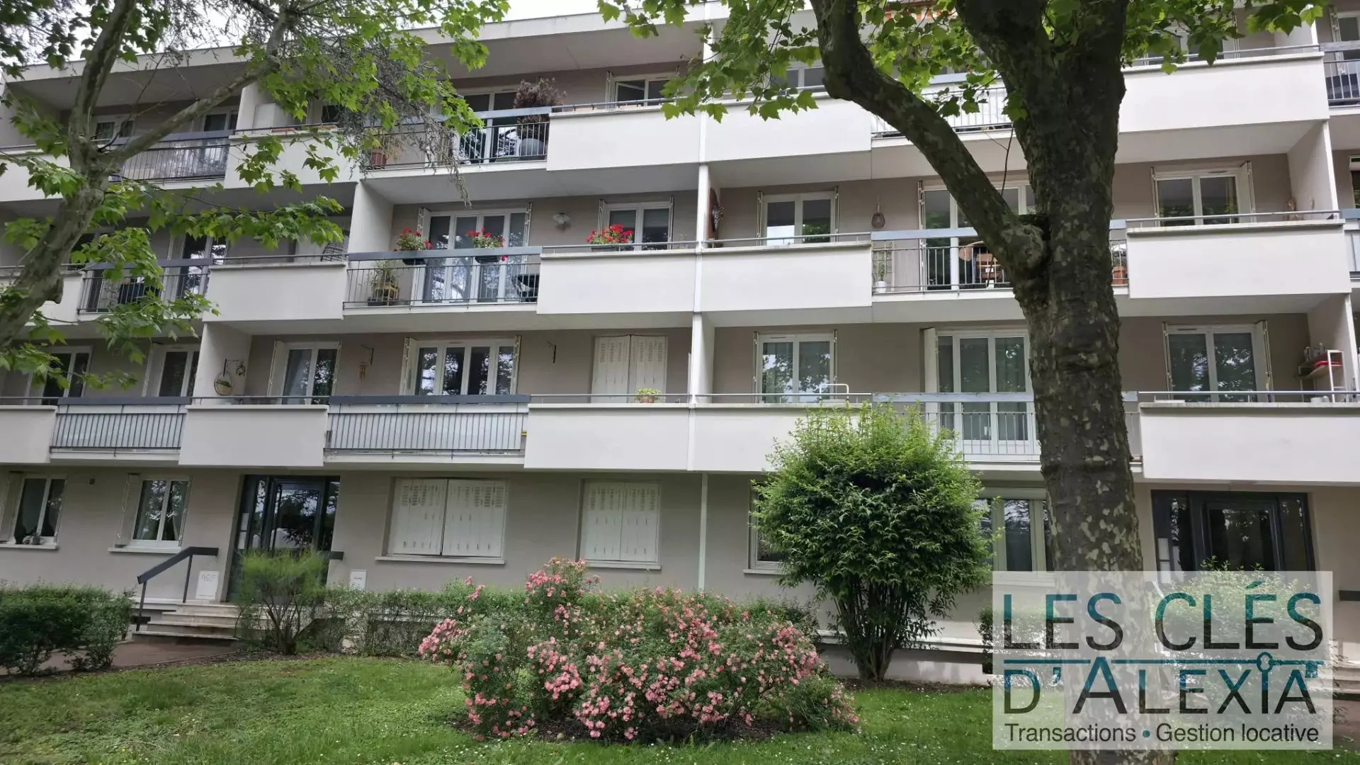 Flat Rue Antoine Lumière in Décines-Charpieu