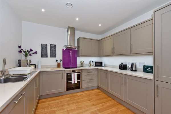 Flat Market Place in South Oxfordshire