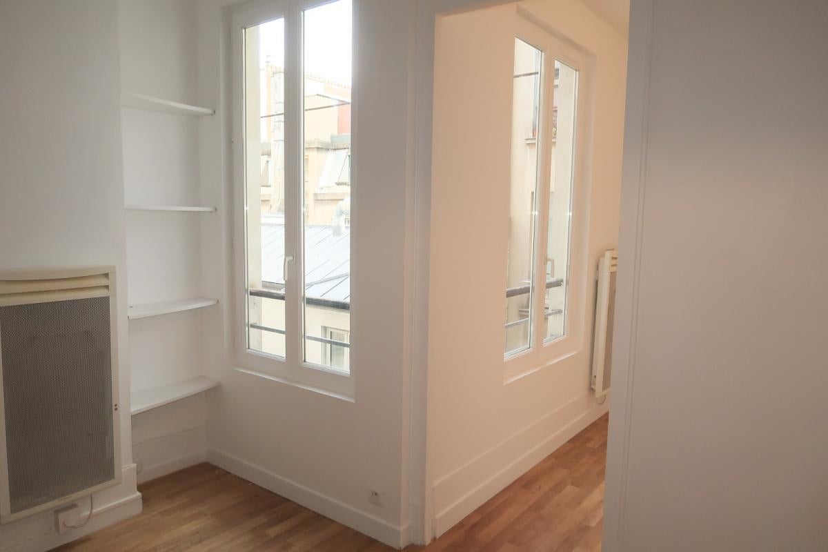 Appartement Rue du Mont Cenis à Paris