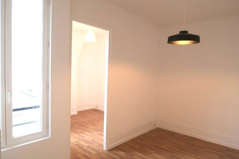 Appartement Rue du Mont Cenis à Paris
