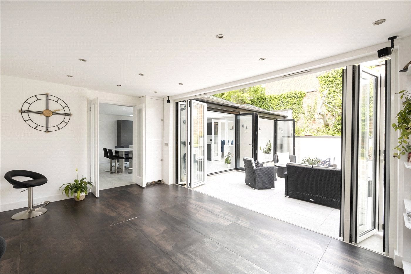 House Kingsmead Road in Greater London