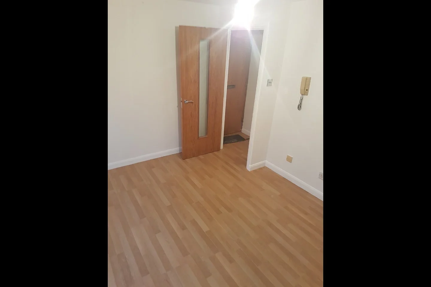 Flat Charlton Road in Greater London