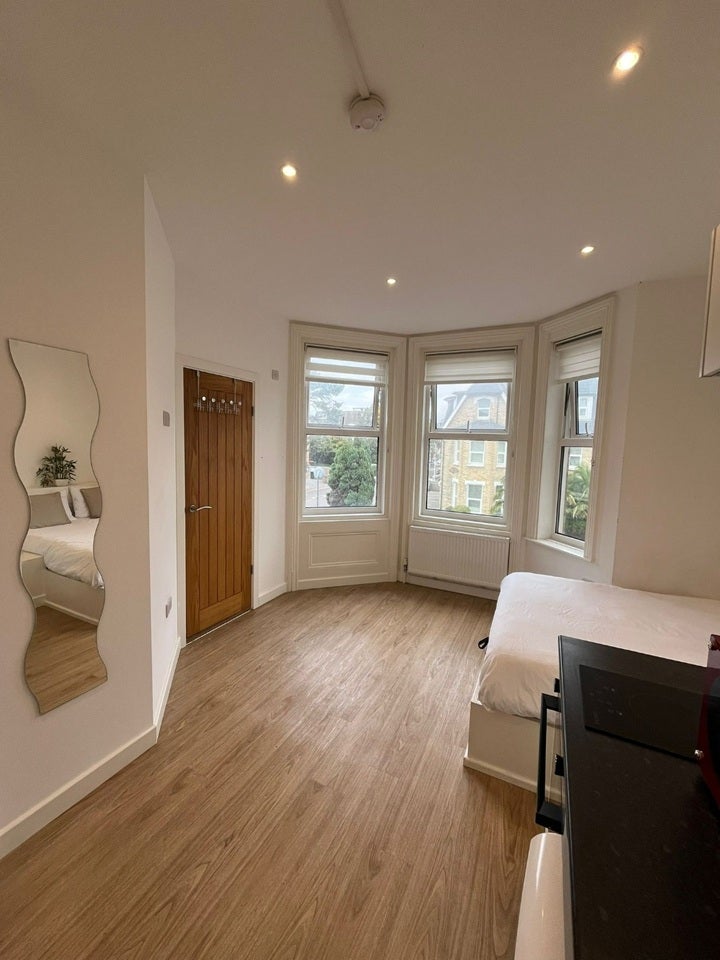 Room West Hill Road in Bournemouth