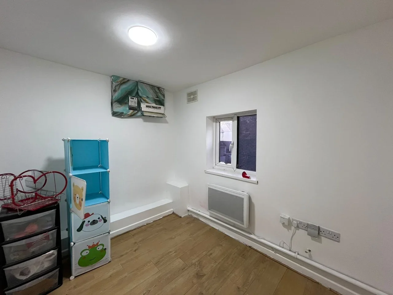 Flat Salisbury Road in Greater London