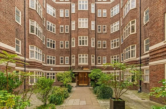 Flat Judd Street in Greater London