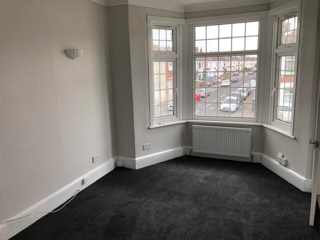 Flat Cambridge Road in Greater London