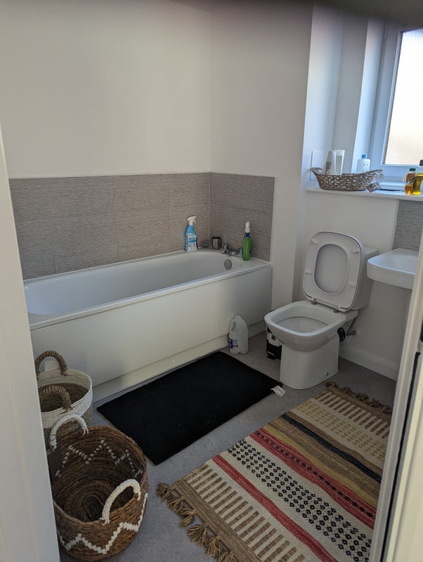 Room St Aiden's Road in City of Edinburgh