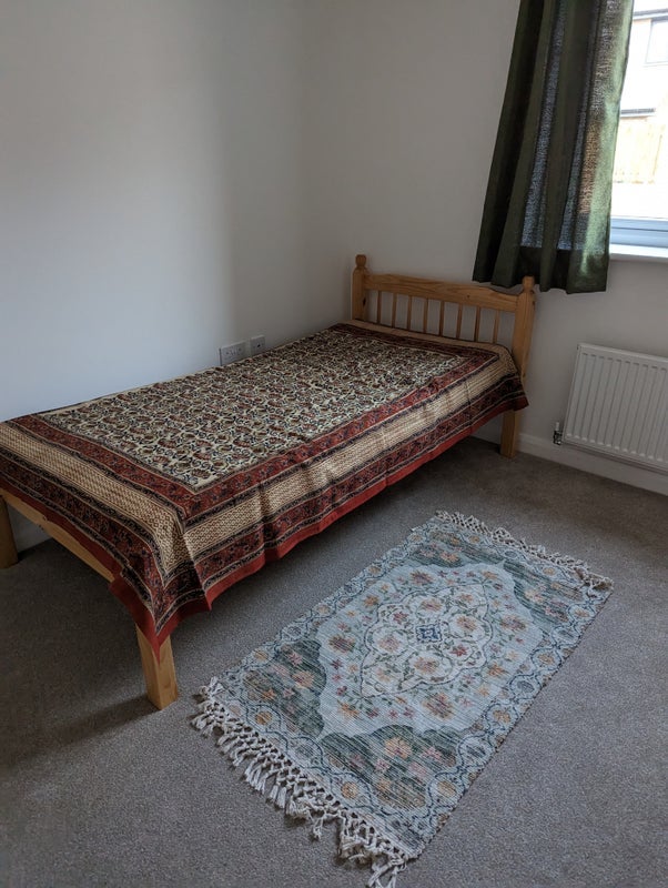 Room St Aiden's Road in City of Edinburgh