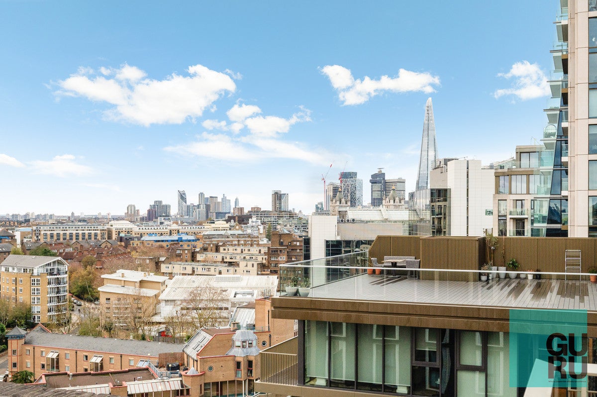 Flat Merino Gardens in Greater London