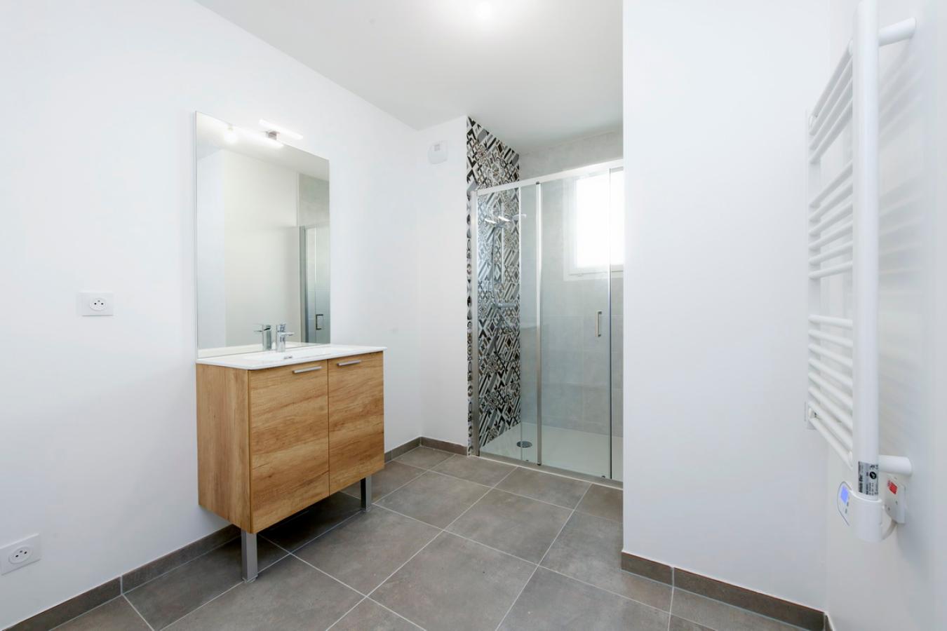Flat Chemin de Capeau in Istres