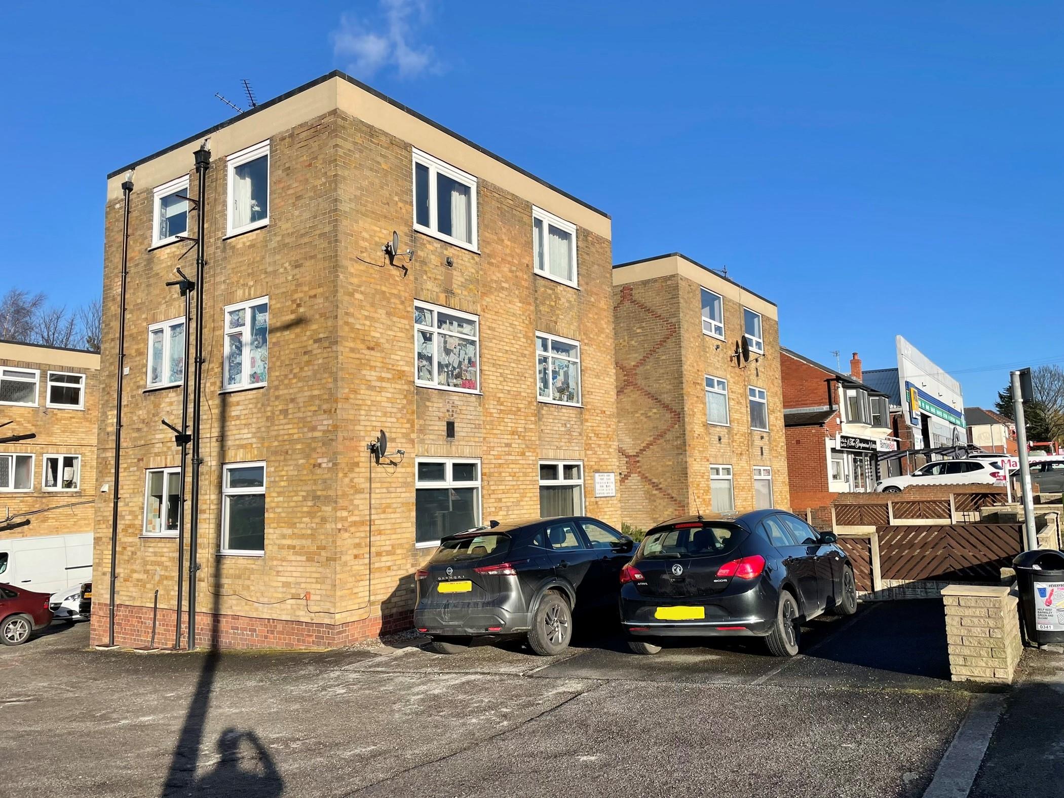 Flat Huddersfield Road in Barnsley