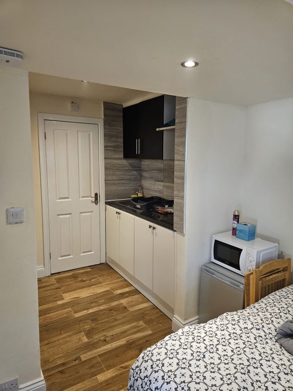 Room Wolf Lane in Windsor