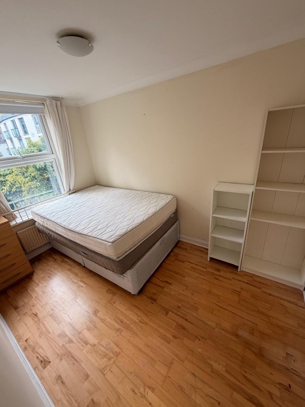 Room Central Street in Greater London