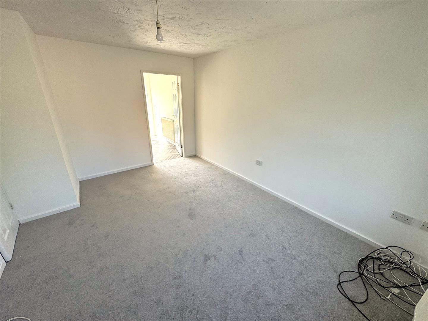 House Lowry Close in Corby