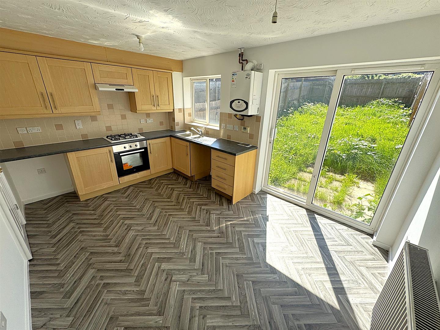 House Lowry Close in Corby