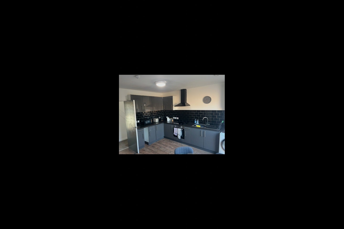 Room East Road in Greater London