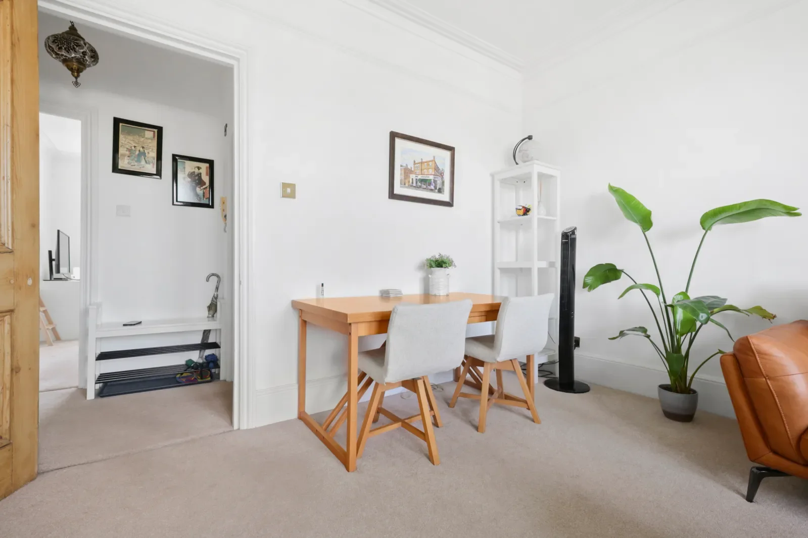 Flat North Villas in Greater London