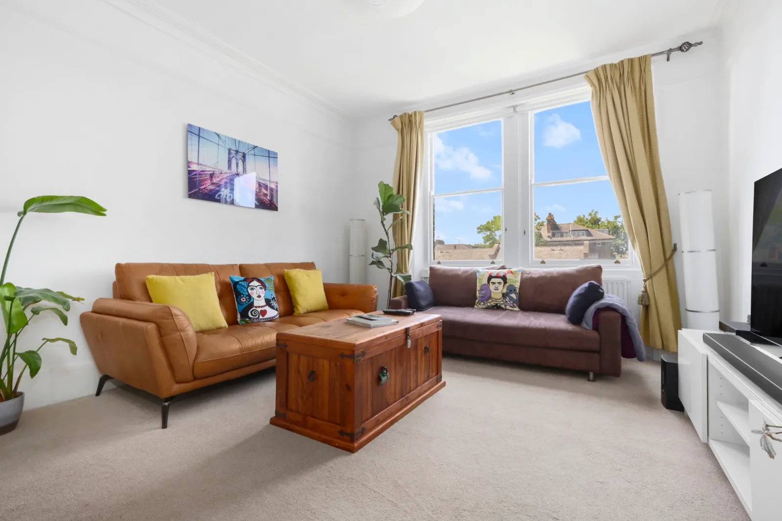 Flat North Villas in Greater London
