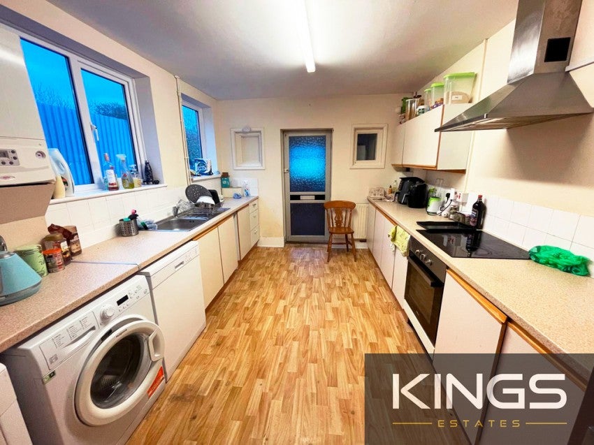 Flat Sirdar Road in Southampton