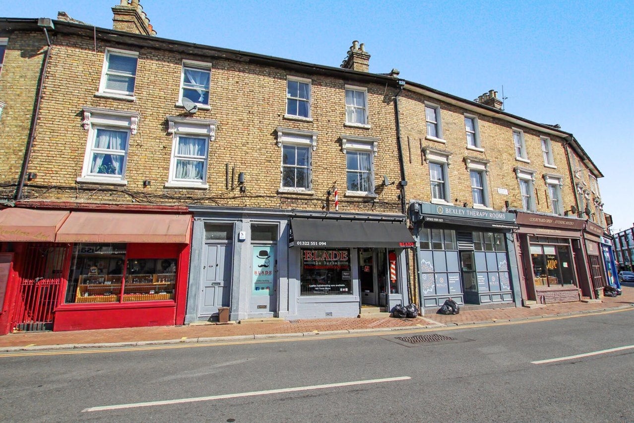 Flat Bexley High Street in Greater London