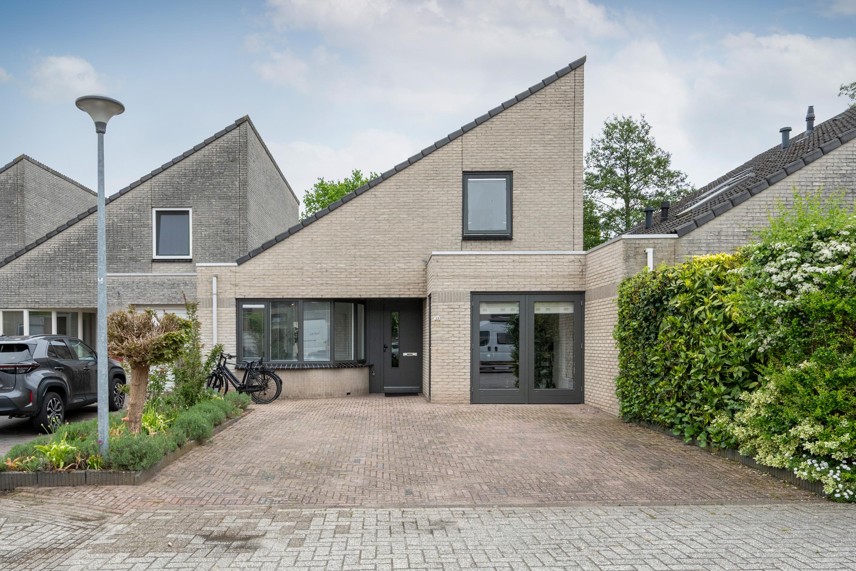 Oeverzwaluw 23 in Emmen