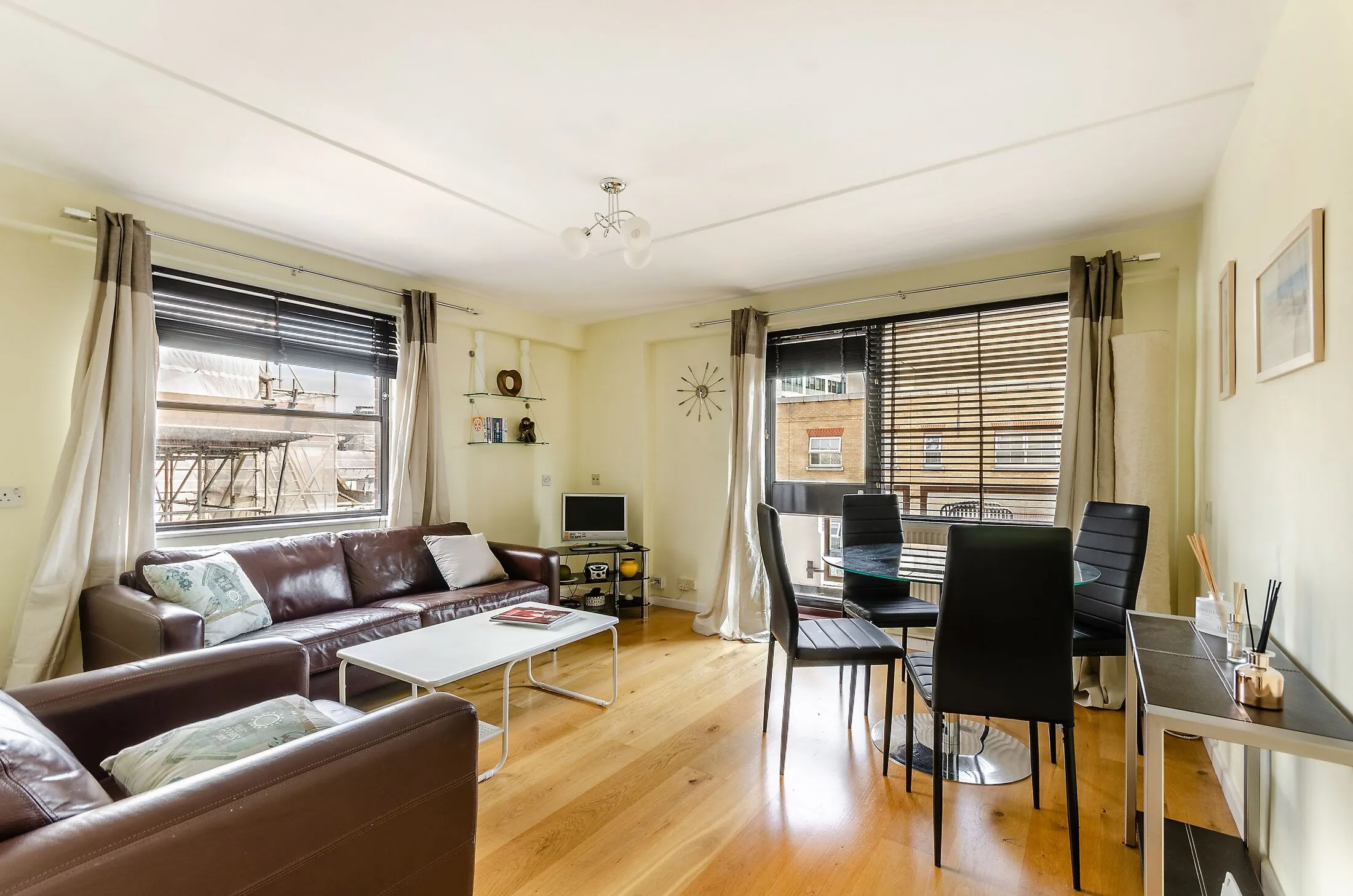 Flat Stukeley Street in Greater London