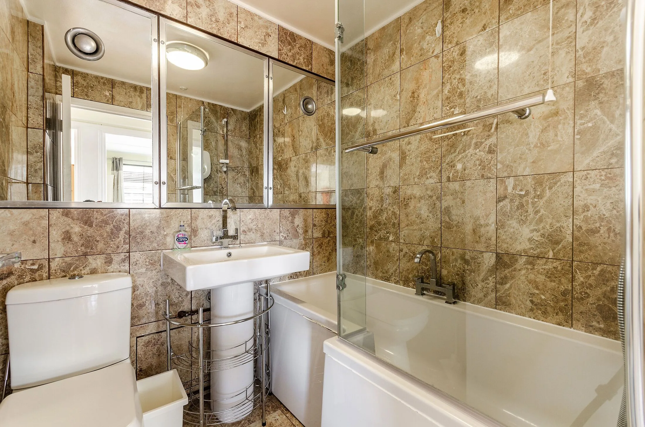 Flat Stukeley Street in Greater London