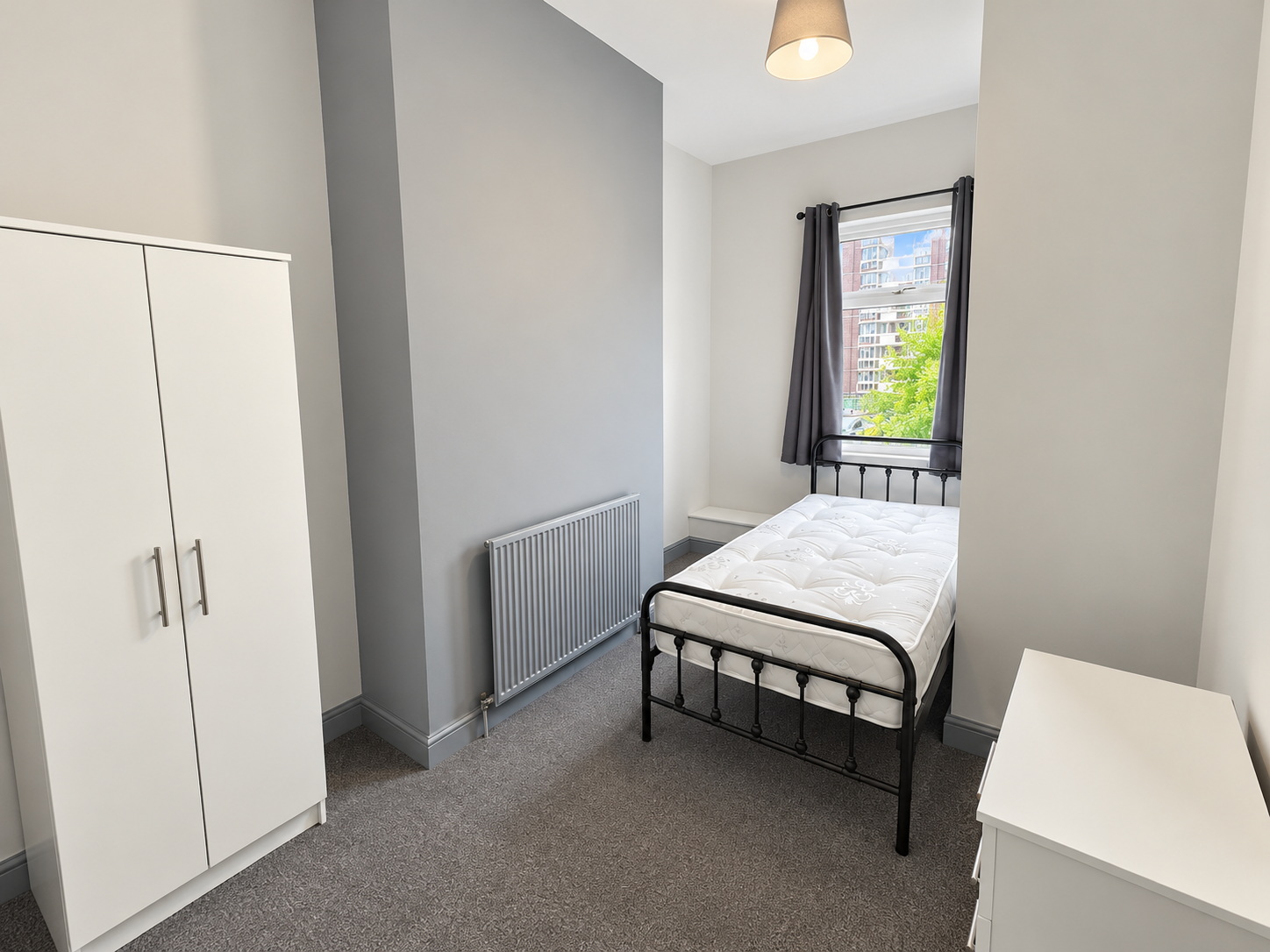 Room Grange Street in Wakefield