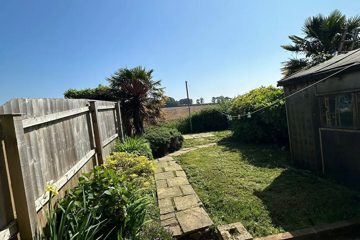 House Brean Close in Sully