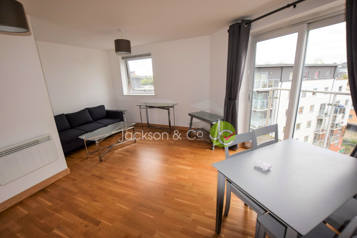 Flat Glenister Way in Hastings